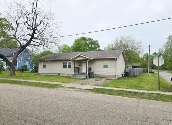 1103 Magnolia Ave, Mena, AR 71953