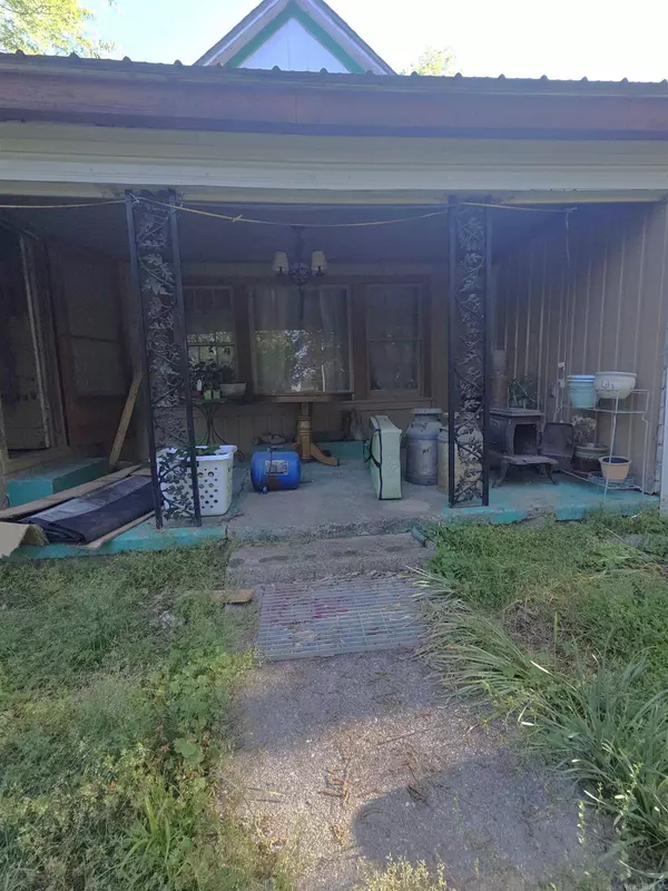 430 Polk Road 30, Hatfield, AR 71945