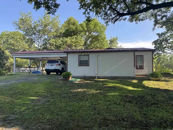 7498 US HWY 71 S, Wickes, AR 71973