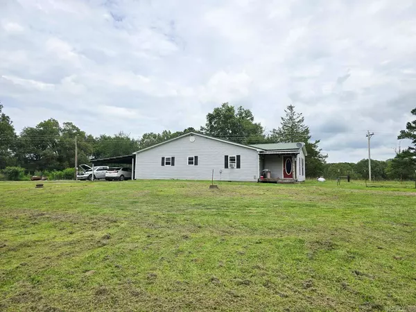 3595 Polk Road 54, Mena, AR 71953