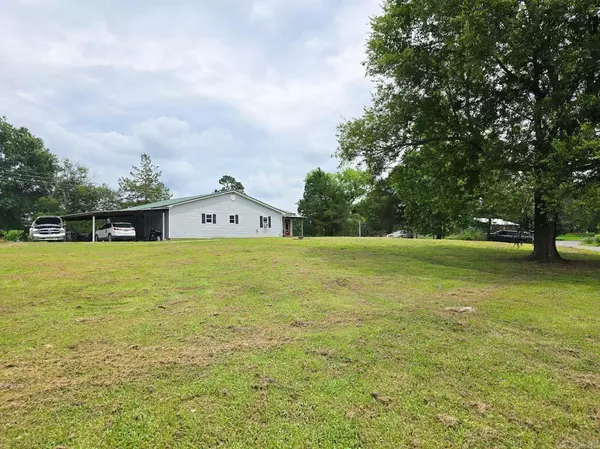 3595 Polk Road 54, Mena, AR 71953