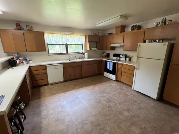 3505 Hwy 71 S, Mena, AR 71953-0000