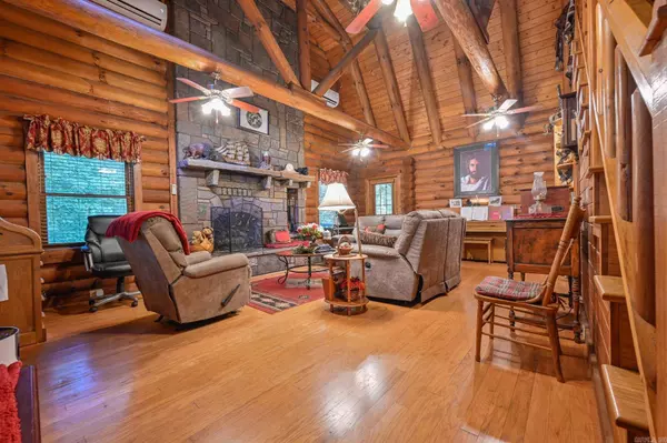 178 Forest Ln, Vandervoort, AR 71972