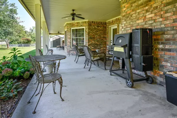 1309 Church Ave, Mena, AR 71953