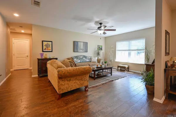 1309 Church Ave, Mena, AR 71953