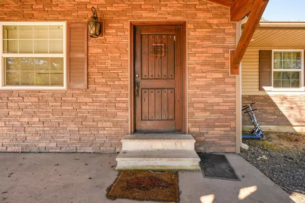 122 Polk Road 286, Hatfield, AR 71945