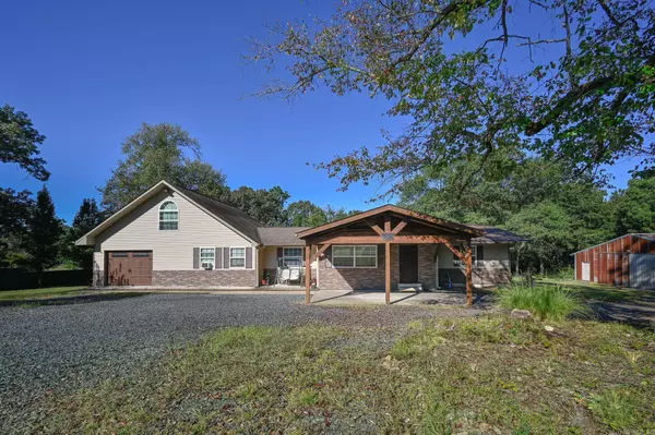 122 Polk Road 286, Hatfield, AR 71945