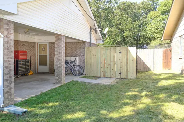 1607 Faye Street, Mena, AR 71953