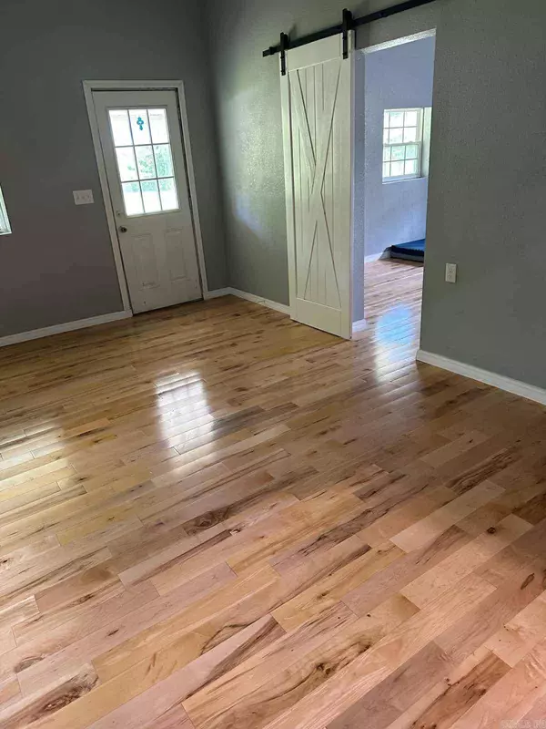 709 Ninth Street, Mena, AR 71953