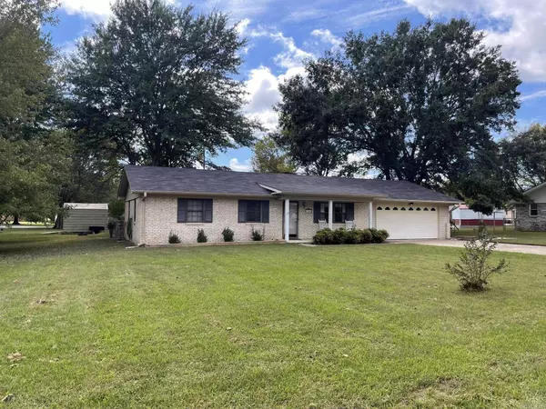 1805 Oaklawn Drive, Mena, AR 71953