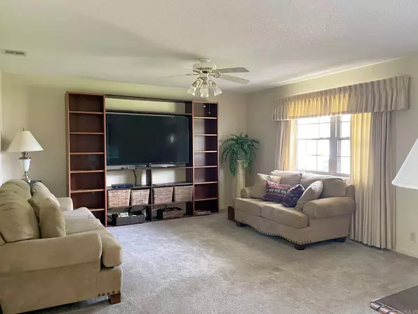 1805 Oaklawn Drive, Mena, AR 71953