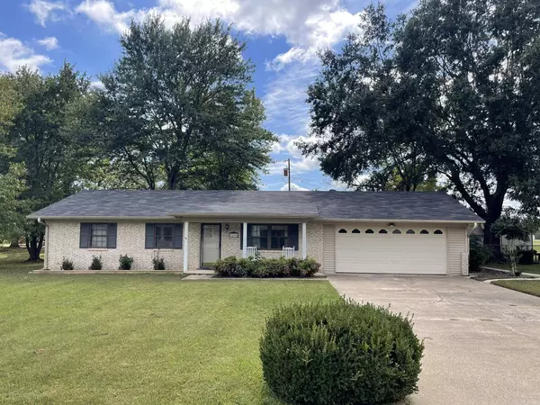 1805 Oaklawn Drive, Mena, AR 71953