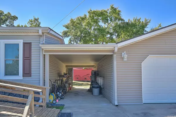 128 Seay Lane, Mena, AR 71953