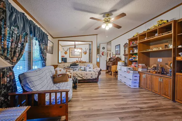 128 Seay Lane, Mena, AR 71953