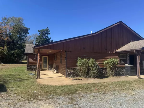 116 Hendricks Lane, Cove, AR 71937