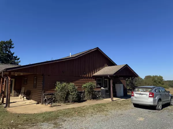 116 Hendricks Lane, Cove, AR 71937