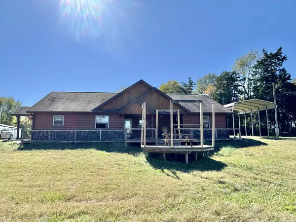 116 Hendricks Lane, Cove, AR 71937