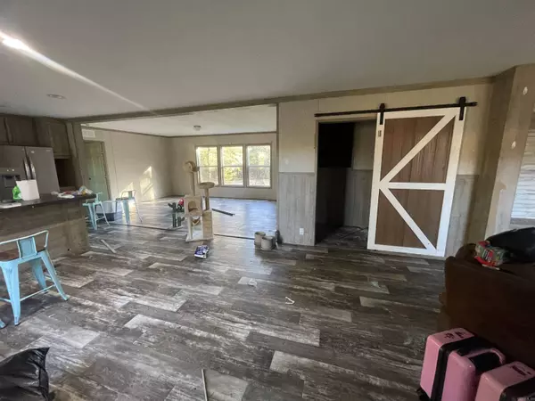 826 Polk Road 23, Cove, AR 71937