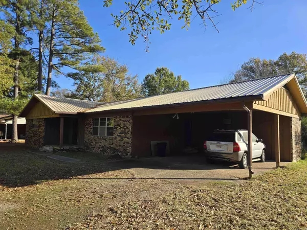 473 Newborn St, Waldron, AR 72958