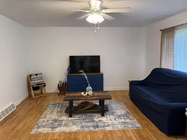 158 Polk Road 8, Wickes, AR 71973