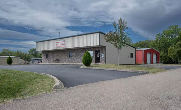 701 S Morrow Street, Mena, AR 71953