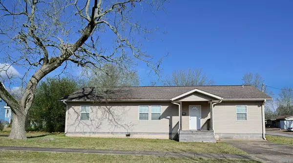 1103 Magnolia Ave, Mena, AR 71953