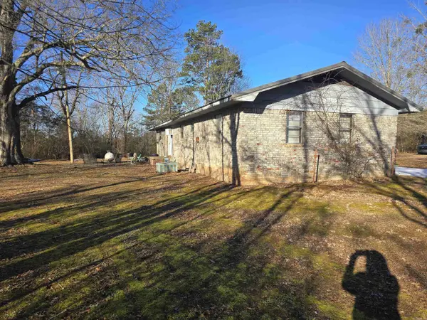 23893 E Hwy 80, Waldron, AR 72958
