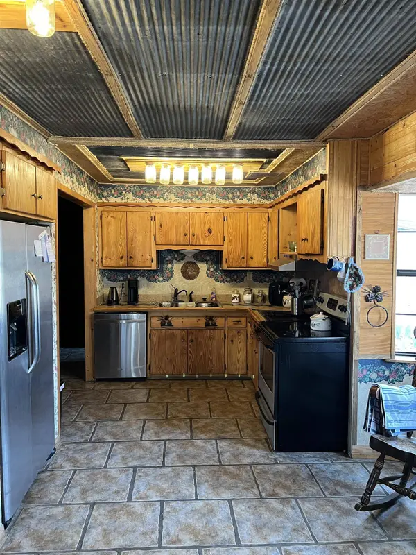 305 Polk Road 76 W, Mena, AR 71953