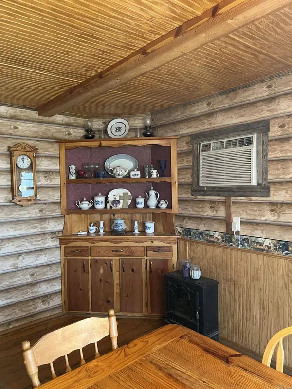 305 Polk Road 76 W, Mena, AR 71953