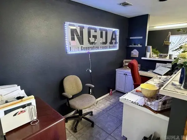 305 Dallas Avenue, Mena, AR 71953-9999