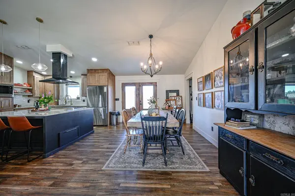 180 Polk Road 17, Cove, AR 71937