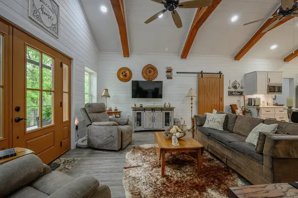 654 Polk Road 42, Mena, AR 71953