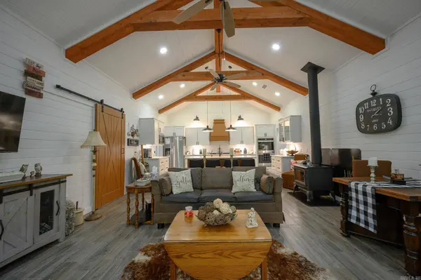 654 Polk Road 42, Mena, AR 71953