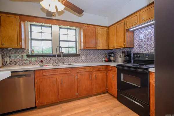 138 Sunrise Lane, Cove, AR 71937