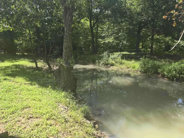13080 Trails End Road, Waldron, AR 72958