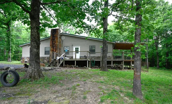 136 Shady Oaks Lane, Mena, AR 71953