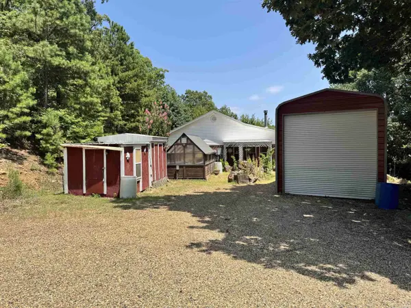 219 Shanendoah Lane, Mena, AR 71953