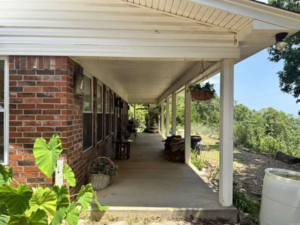 219 Shanendoah Lane, Mena, AR 71953