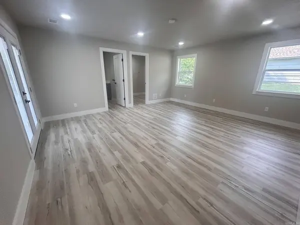 306 Gary Drive, Mena, AR 71953