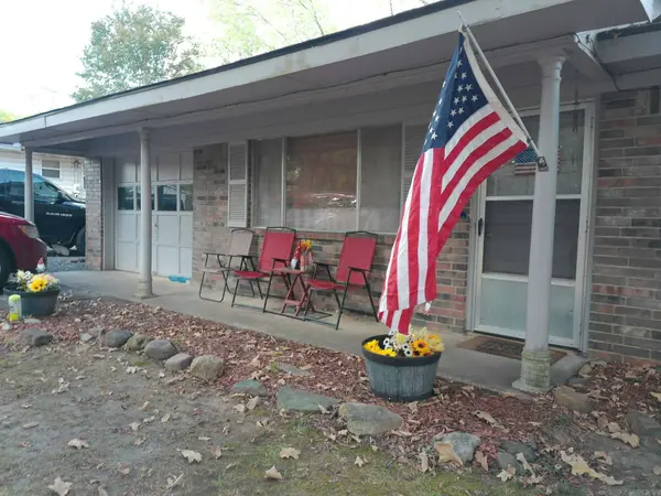 211 N Polk St., Mena, AR 71953