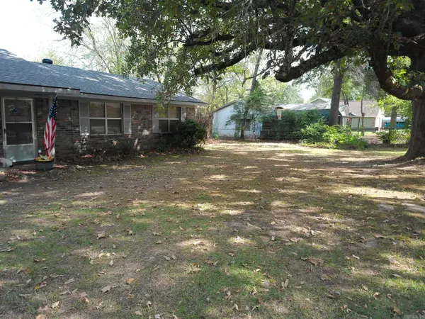 211 N Polk St., Mena, AR 71953