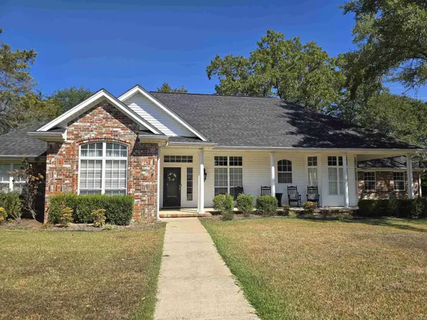 700 Prairie Creek Rd, Mena, AR 71953