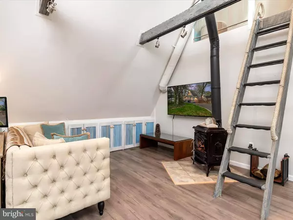 829 HILLSIDE AVE, Edgewater, MD 21037