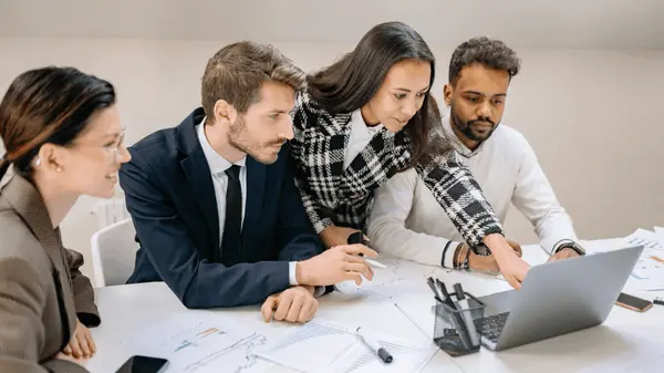 Who’s the Best Real Estate Team for Selling and Buying at the Same Time in Grand Prairie?,Beth Steinke
