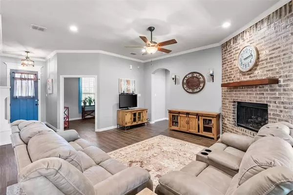 15070 Fm 916, Maypearl, TX 76064