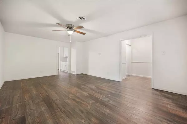 2250 Capri Drive, Fort Worth, TX 76114