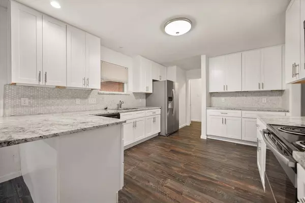 2250 Capri Drive, Fort Worth, TX 76114