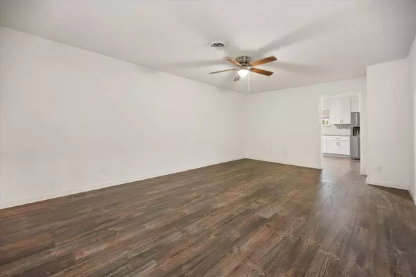 2250 Capri Drive, Fort Worth, TX 76114