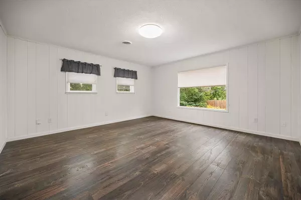 2250 Capri Drive, Fort Worth, TX 76114