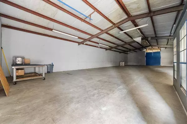 1360 S Main Street, Mansfield, TX 76063